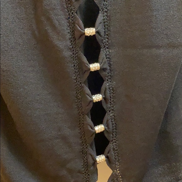 Top - Picture 2 of 4